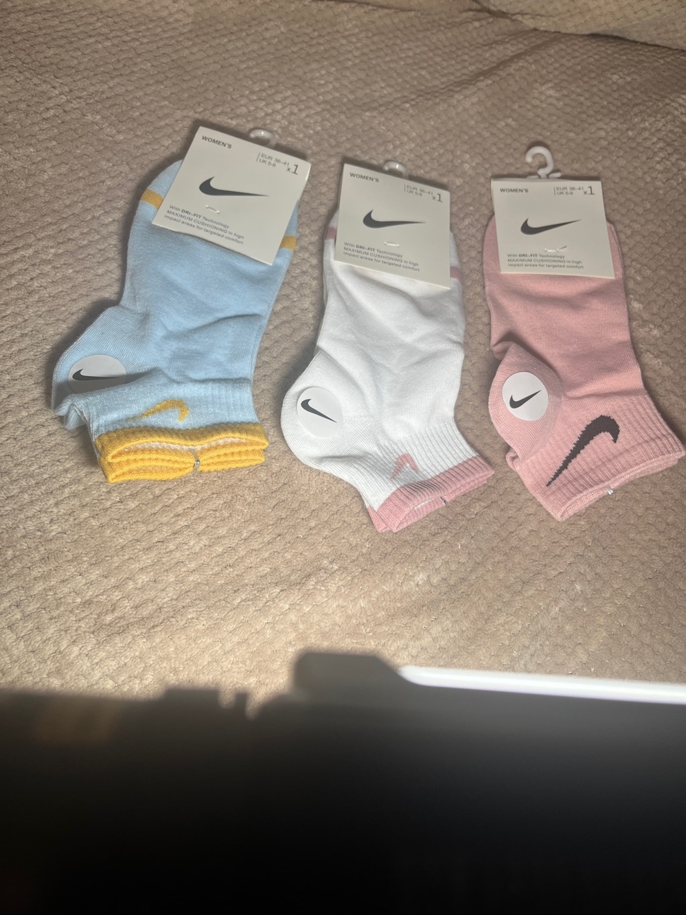 Nike Women's Low-Cut Ankle Sock Trio - Light Blue, White & Pink - Picture 2 of 3